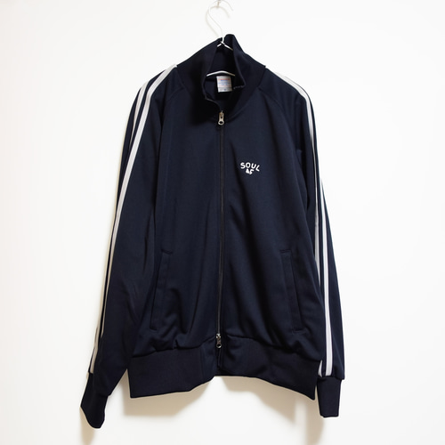 ソウルミュージックの45回転盤をテーマにしたトラックジャケット