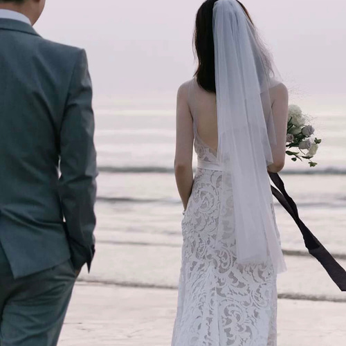 Vネック レース ドレス 結婚式 おしゃれ スレンダー Vネック 裾レース スレンダードレス（W228）