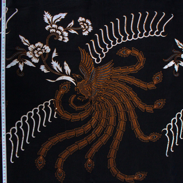 バティック 生地 インドネシア ジャワ更紗 鳳凰と花のモチーフ パターン２ 2枚目の画像