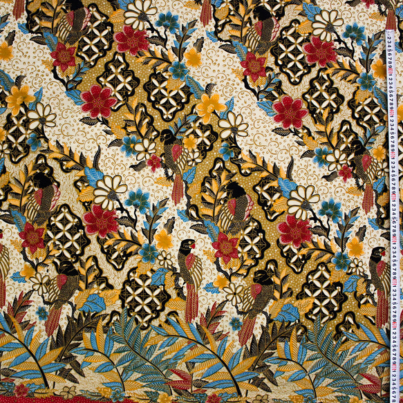 バティック 生地 インドネシア ジャワ更紗 絵画のような鳥と花のモチーフ レッド 2枚目の画像