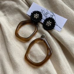 Black×hexagon brown ring ピアス・イヤリング 4枚目の画像