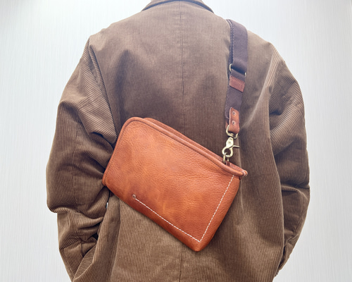 【未使用級】バリー スターレックス ボディバッグ レザー シボ革 黒 メンズ 未使用級】バリー スターレックス ボディバッグ レザー シボ革