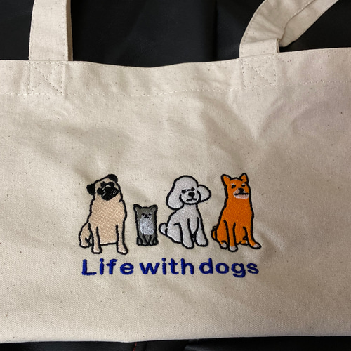 犬達のロゴ刺繍入りトートバッグ トートバッグ さーちゃんの刺繍