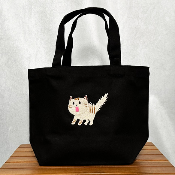 【秋冬穿搭】帆布迷你手提包和迷你收納袋套裝，飾有驚喜貓刺繡和內袋，書包 第3張的照片