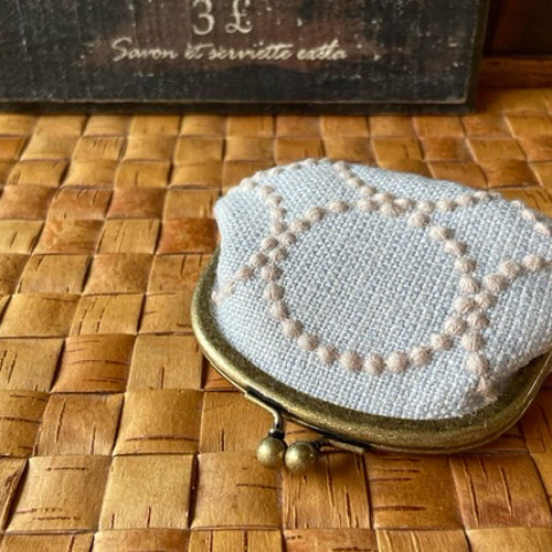 ミナペルホネン タンバリン choucho ハンドメイドがま口 がま口ポーチ  