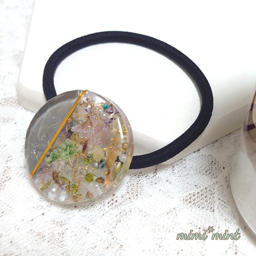 No.611 ハンドメイド　ドライフラワー　レジン　ヘアゴム 04771f2d4d08bbff0b954cad4fbea7