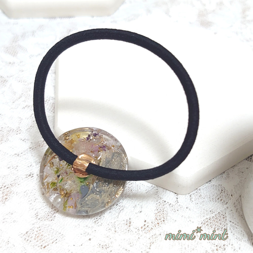 No.611 ハンドメイド　ドライフラワー　レジン　ヘアゴム 04771f2d4d08bbff0b954cad4fbea7