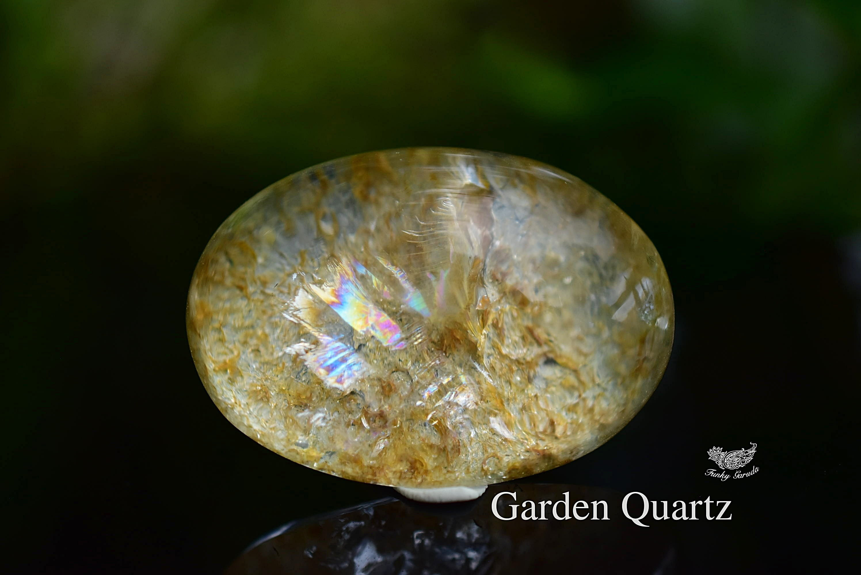 大粒☆虹入り☆クラックガーデンクォーツs543 天然石 Funky garuda