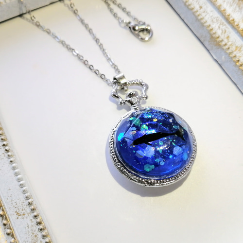 【2024福袋】 イルカの夜空ネックレス 懐中時計 / 海 / 星空 / レジン / ネックレス・ペンダント