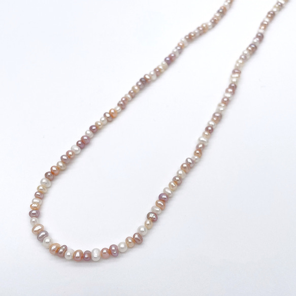 希少 極小 淡水ベビーパール 連40cm 真珠 ポテト 2~3mm*4~4.5mm マルチカラー パープル系 ピンク系 2枚目の画像
