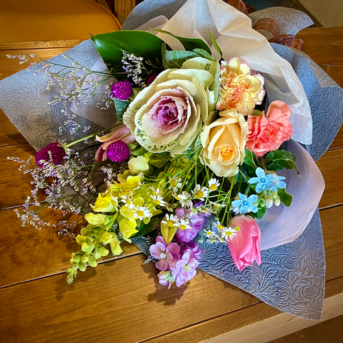 季節の花束【生花】 スワッグ 花ト喫茶ネコノコバン 通販 14594278