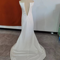 大人気上昇 ウエディングドレス 高級イタリアサテン トレーン キャミソール 二次会 5枚目の画像