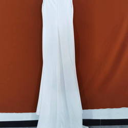 流行上升的婚紗奢華意大利緞面火車吊帶背心第二方 第4張的照片