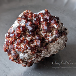 【Spessartine Garnet】１月誕生石｜スペサルティンガーネット｜原石｜中国・福建省産｜157ｇ｜鉱物標本 2枚目の画像