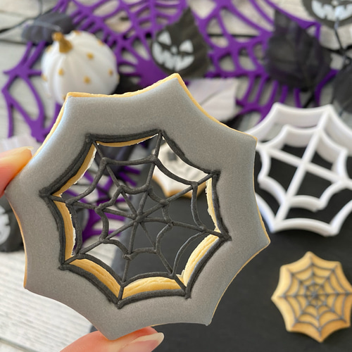 ハロウィンに！蜘蛛の巣のフレーム トゲトゲ八角形 クモの巣 クッキー