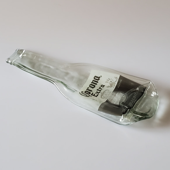 ボトルプレス皿 カーブ Re-glass リグラス 1枚目の画像