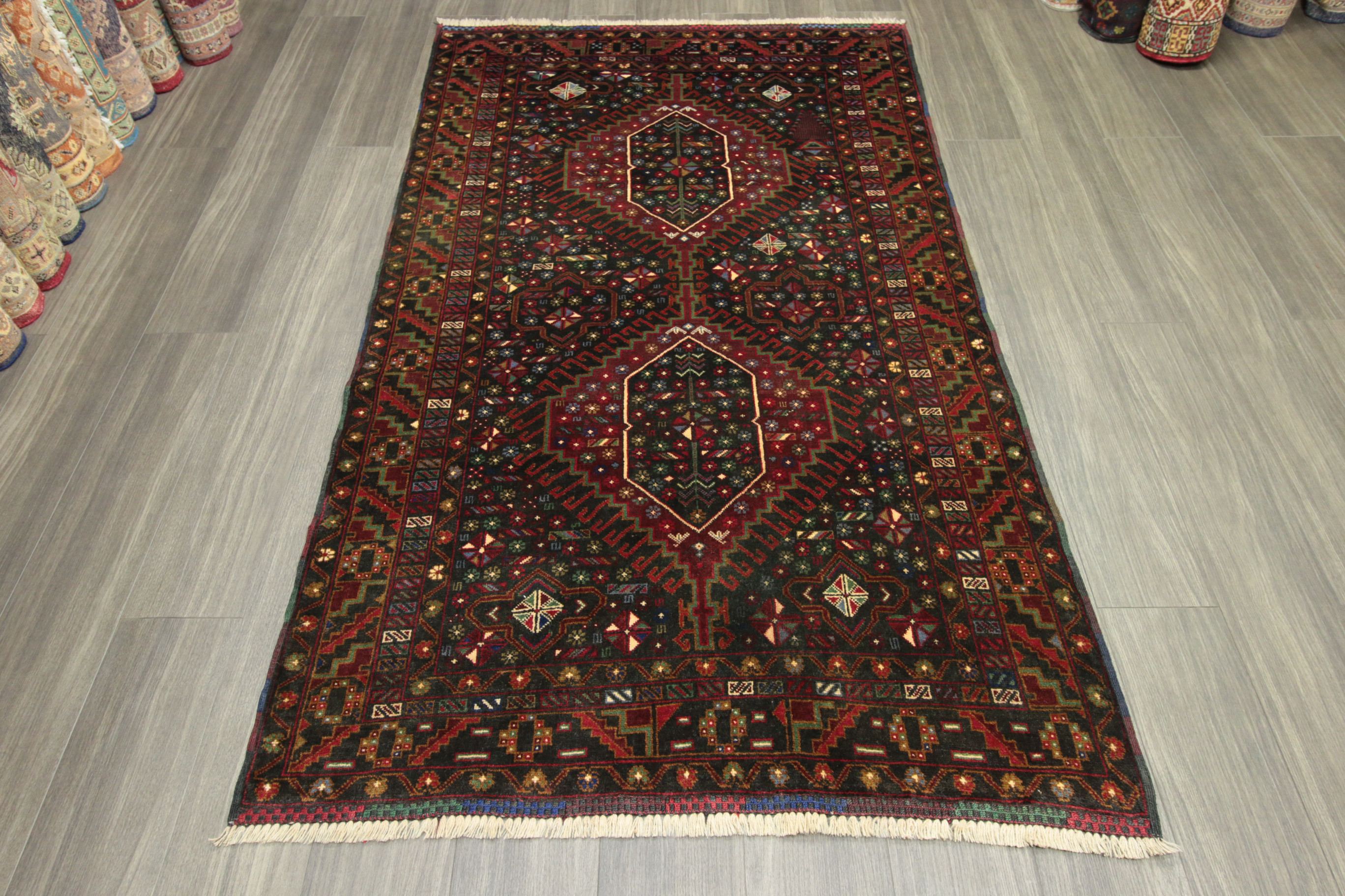 ヴィンテージラグ　オールド手織り絨毯　部族絨毯　トライバルラグ　アクセントラグ　122x202cm　＃142