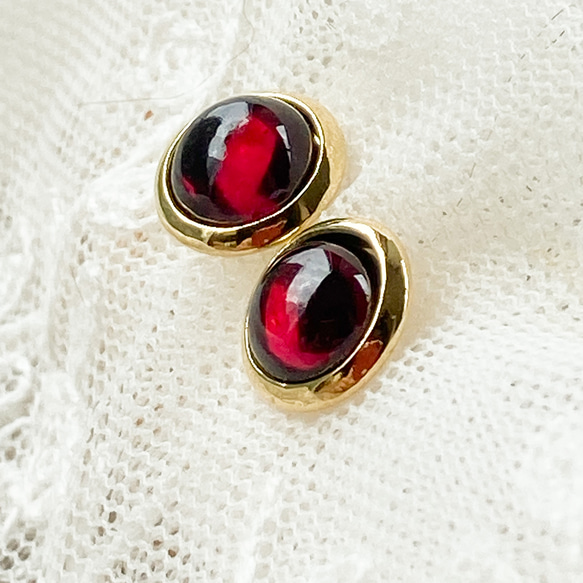 《デイリー素敵に煌めく》天然石の一粒ピアス/イヤリング✳︎ガーネット✳︎1月誕生石 1枚目の画像