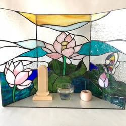 手元供養ステンドグラス仏壇-蓮と蝶蝶 1枚目の画像