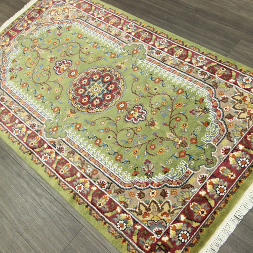 新品 SALE 高級ラグ パキスタン手織り絨毯 くつろぎの空間に 新品 SALE 高級ラグ パキスタン手織り絨毯 くつろぎの空間に