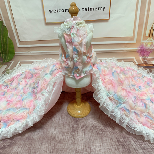 ヴィンテージドレス、ネコちゃんベスト２点おまとめです 犬猫うさちゃん服 カラフルフラワーの3D立体ロング丈ドレス