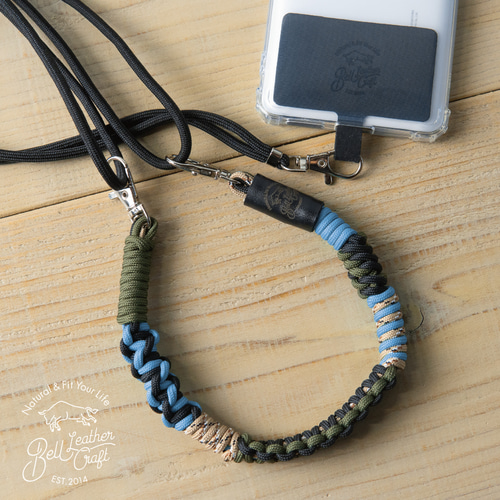 パラコードでしっかりと編み込んだ2WAYスマホストラップ ハンド