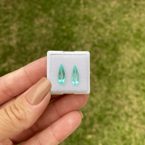 N.0099 貴重な3CT パライバトルマリン・ルース 美しさとその大きさに