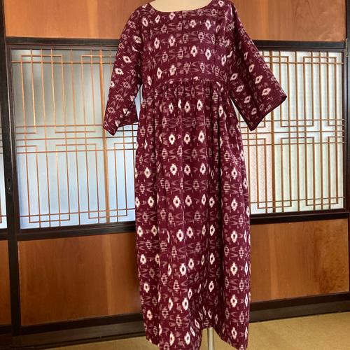 着物リメイク えんじ色の絣ワンピース ワンピース 夢想庵 通販｜Creema  