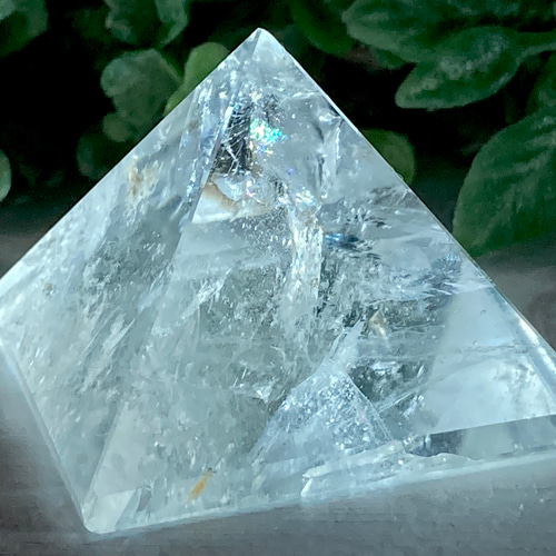 大宇宙との融合✨】レインボーピラミッド神聖幾何学クリスタル水晶
