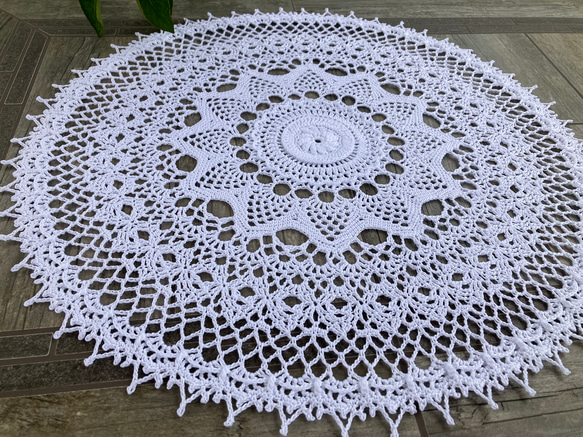 レース編みドイリー “Charming