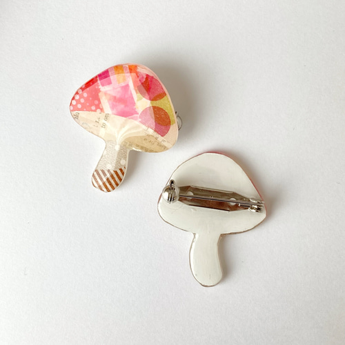 きのこのブローチ ブローチ Gurutto 通販 14598227｜Creema(クリーマ