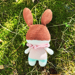 かわいいモモウサギ　兎編みぐるみ　癒し系　楽しい夏モモ変装　ストラップ/バッグチャーム/置物 3枚目の画像