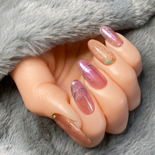 再販☆桃ネイル/マグネットネイル/オータム/ニュアンスネイル/フレンチ