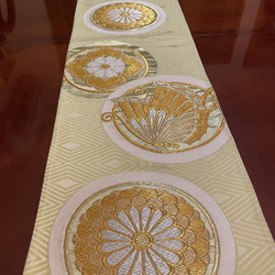 豪華刺繍の袋帯で作った正絹テーブルランナー1653 6枚目の画像