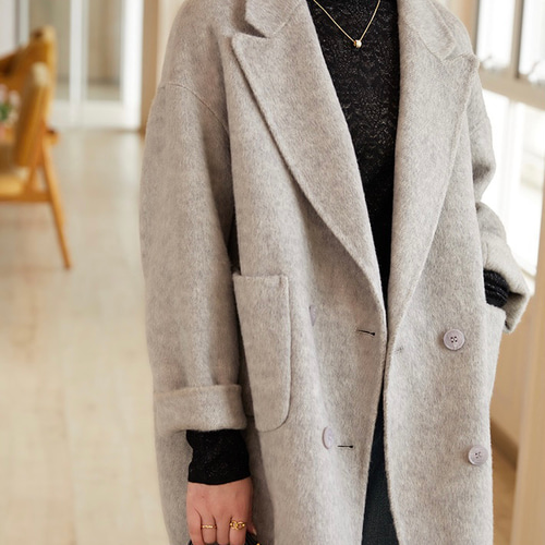 2色 シルク混ウールの上質なハーフコート ゆったりシルエット【秋冬