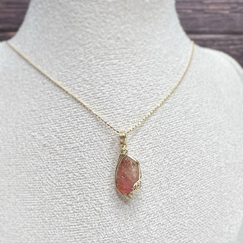 トルマリンの原石ペンダントトップ✨ワイヤーラッピング✨14kgf