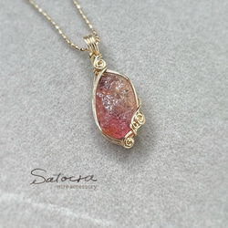 デマントイド原石×マリガーネットのペントップ　14kgfワイヤーラップ ウェロ オパール 原石 鉱物 ペンダントトップ ワイヤーラッピング