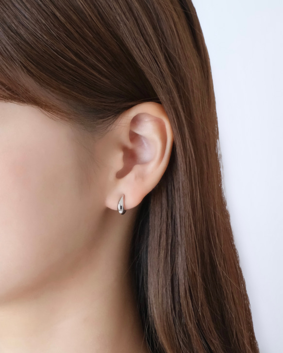 【0.95gの軽さ！】痛くないイヤリング。アレルギー対応◎Teardrop earrings S 1枚目の画像