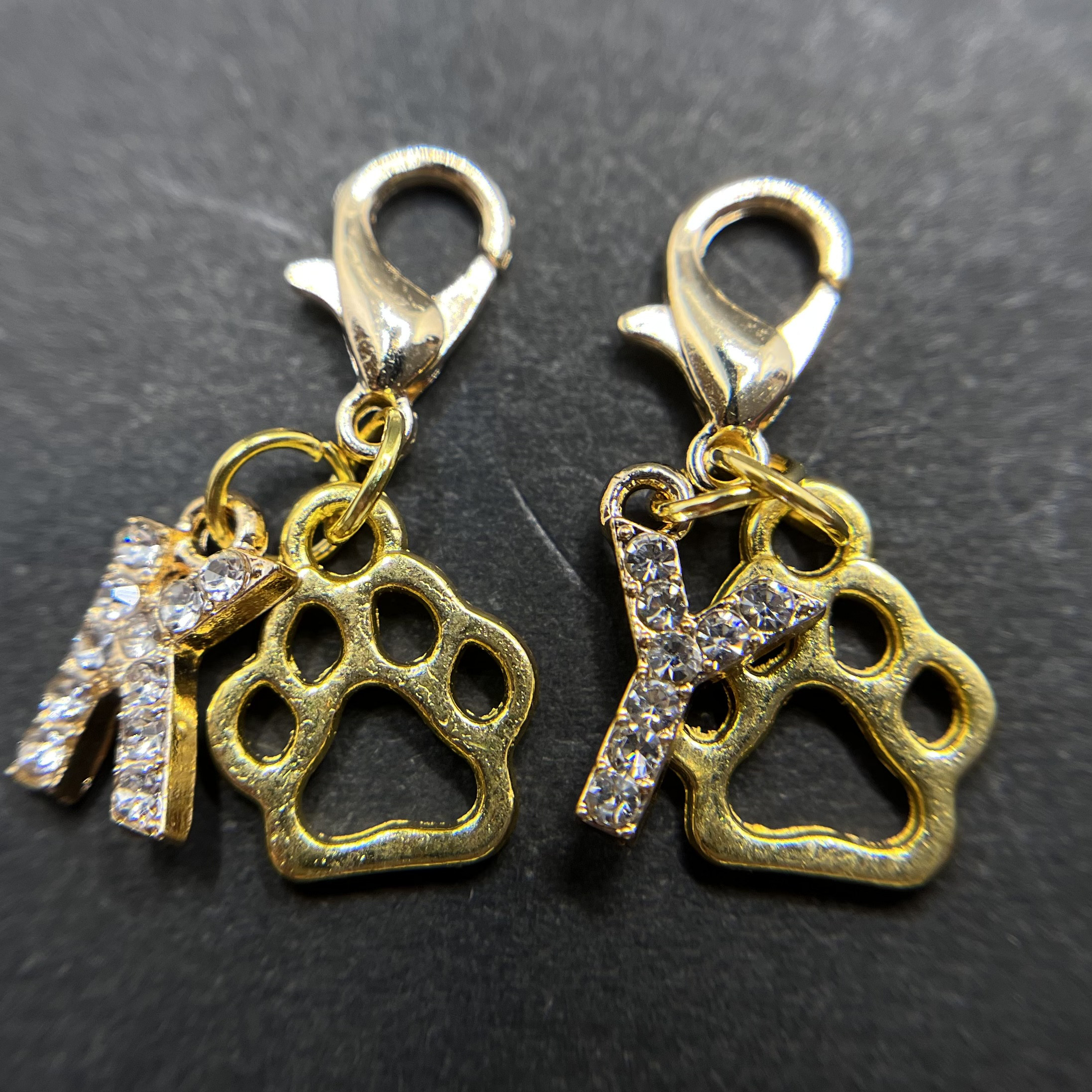 肉球 イニシャルチャーム その他アクセサリー ♡WANWAN♡ 通販