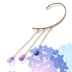 紫陽花のイヤーフック　（シンプル　ガラス　ドロップ　透明感　アジサイ　青　紫　パール追加可） 2枚目の画像