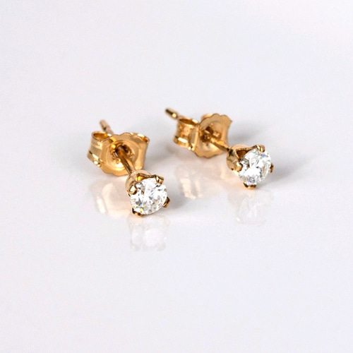 再販】極上の輝き♪モアサナイト一粒ピアス《ゴールド/シルバー》金属