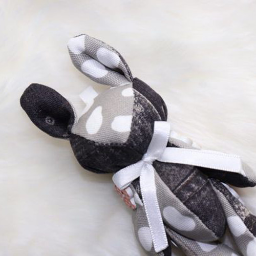 灰色のウサギのぬいぐるみ キーホルダー付き 518sIZGFDuL._UF350,350_QL50_.jpg