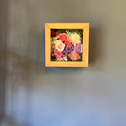 木製フレームガラス入り　壁掛け　卓上　2way プリザーブドフラワーアレンジ　ピンク&パープル　バラ　ジニア　 7枚目の画像