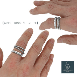 個性派シンプル シルバーデザインリング 凹凸 テクスチャー アート おしゃれ 男女 普段使い ファッション 銀の指輪 8枚目の画像