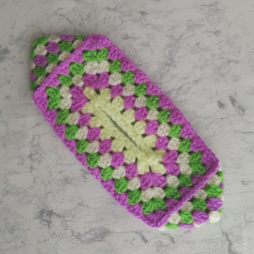 クロシェ編み グラニースクエア ティッシュケースカバー