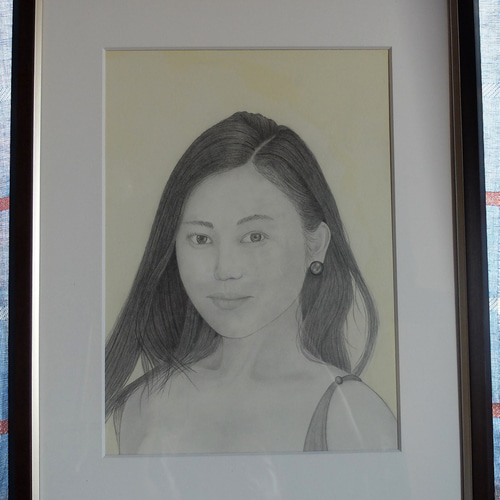 F4サイズの鉛筆画（美人画）です。（額付き） 絵画 tukumo 通販 