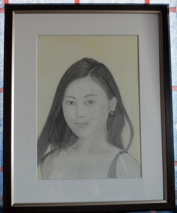 F4サイズの鉛筆画(美人画)です。(額付き) 絵画 tukumo F4サイズの鉛筆画(美人画)です。(額付き) 絵画 tukumo
