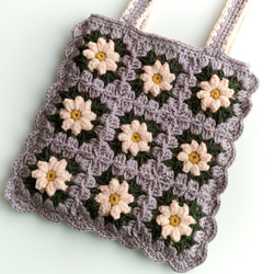 クロシェ編み　モチーフ編み　編みバッグ　ショルダーバッグ　手編みバッグ　フラワー　花　ニットバッグ　 8枚目の画像