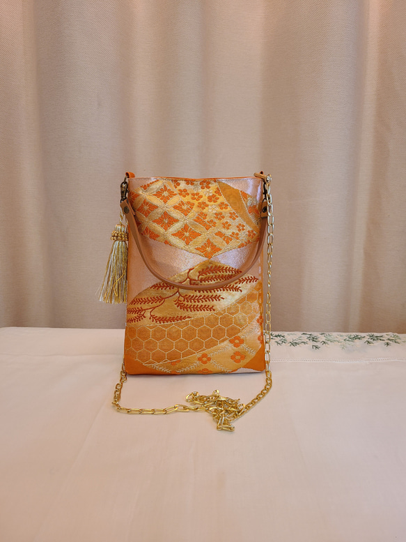 cremma SPRINGS ）花、蝶々和風柄シルク着物帯をリメイクした