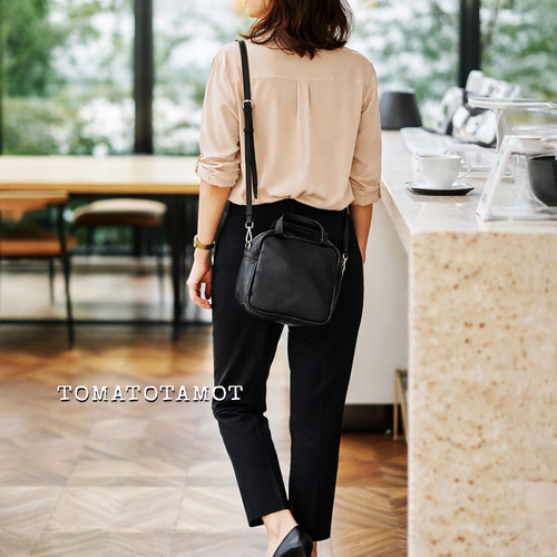 1000円OFF□ましかくバッグ ショルダーバッグ スクエア 入学式 卒業式